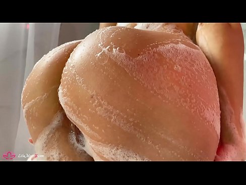 ❤️ Brunette Masturbates Pussy tare da Vibrator zuwa Tsananin inzali a cikin Shawa ❌ bidiyon tsutsa ☑