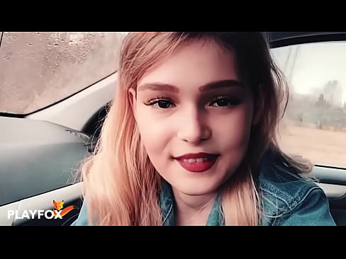 ❤️ Sexy babe cikin farin ciki yana tsotse katin rangwame ❌ bidiyon tsutsa ☑